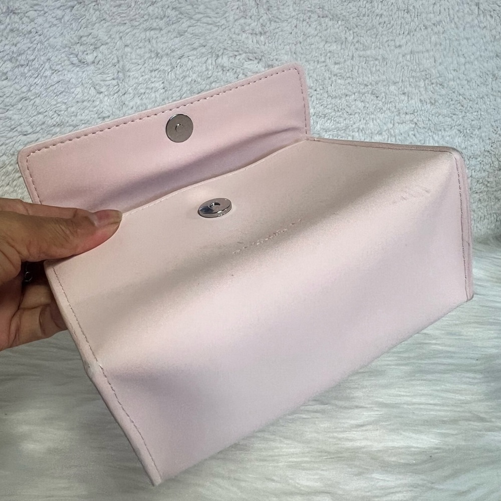 Givenchy pouch - Picture 7 of 7